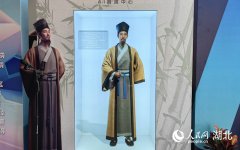 能够进行AI语音识别交换、视觉识别、互动功能